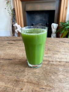 The Amazing Medicinal Benefits of Celery Juice - Candice Luper